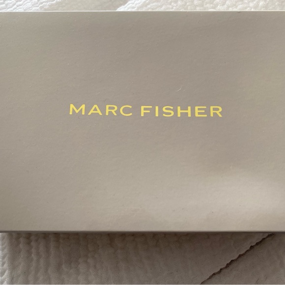 Marc Fisher pink suede espadrille slip on w/ rubber sole & studs New size 10 - Picture 8 of 12